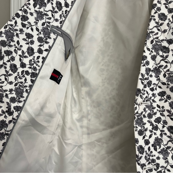 Black and White Floral 40R Slim Cotton Blend Blazer by J Ferrar - Picture 3 of 7